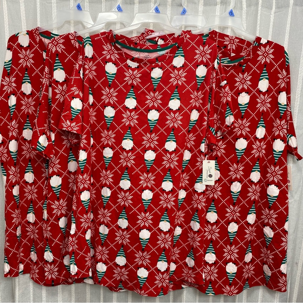 5 Pack Gnome Holiday Christmas Sleep Shirt Gown with pockets-‎ Size 2X / 3X NWT